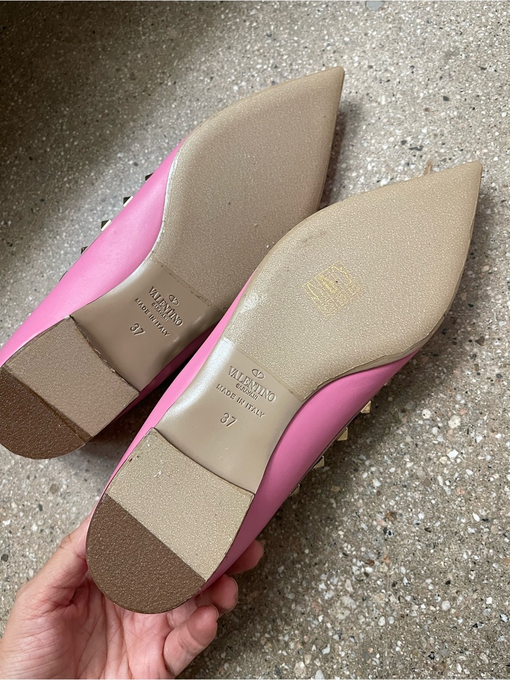 Valentino Pink Rockstud Pointed Leather Flats with Gold Studs - Picture 4 of 4